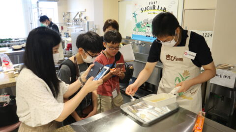 べっこう飴づくり
https://www.wellneo-sugar.co.jp/sugarlab/study/01/