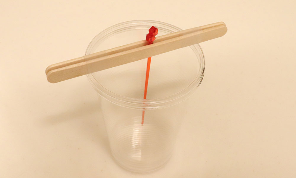 ロックキャンディーを作っている様子