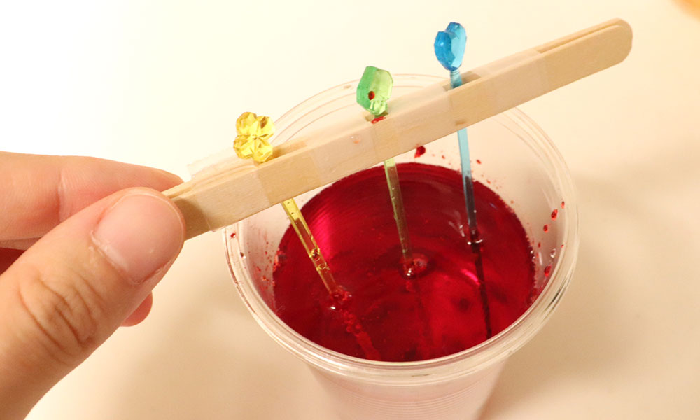 ロックキャンディーを作っている様子